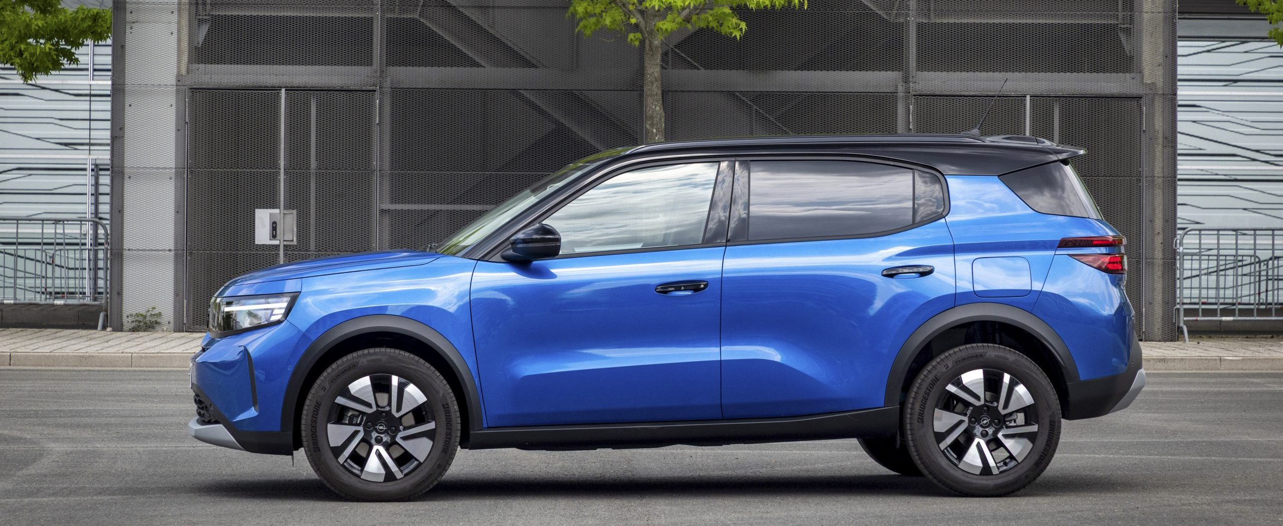 OpelFronteraHybrid_